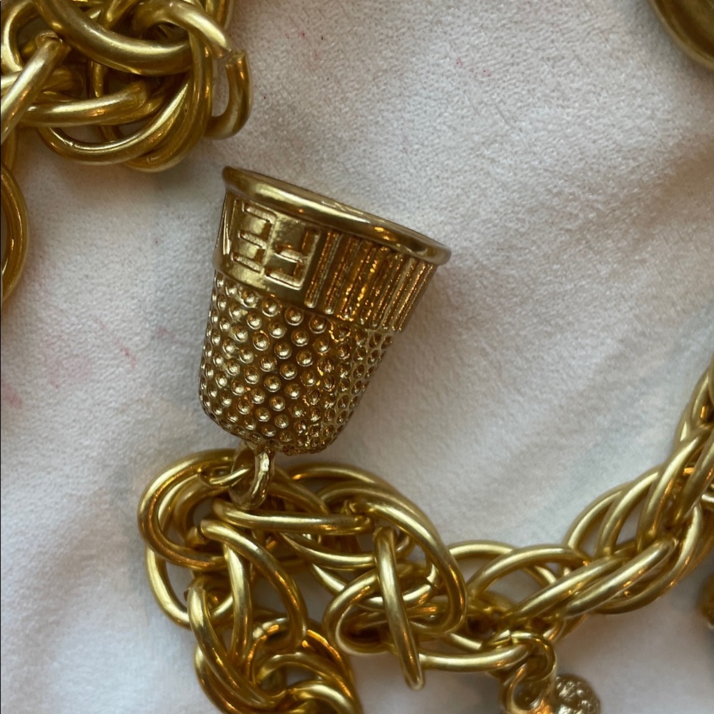 FEND STYLE Gold Charm for bag or bag handle - Designer Style Women’s Accessory - Picture 10 of 11
